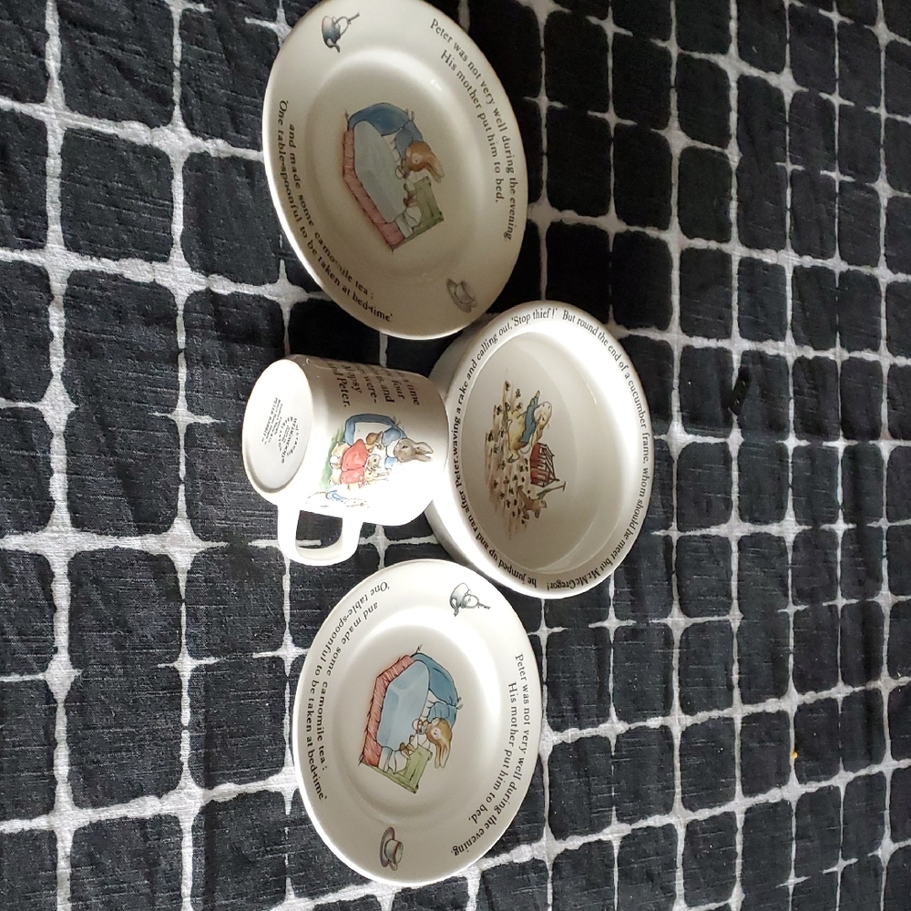 Wedgwood Children's Illustrated Dinnerware Set